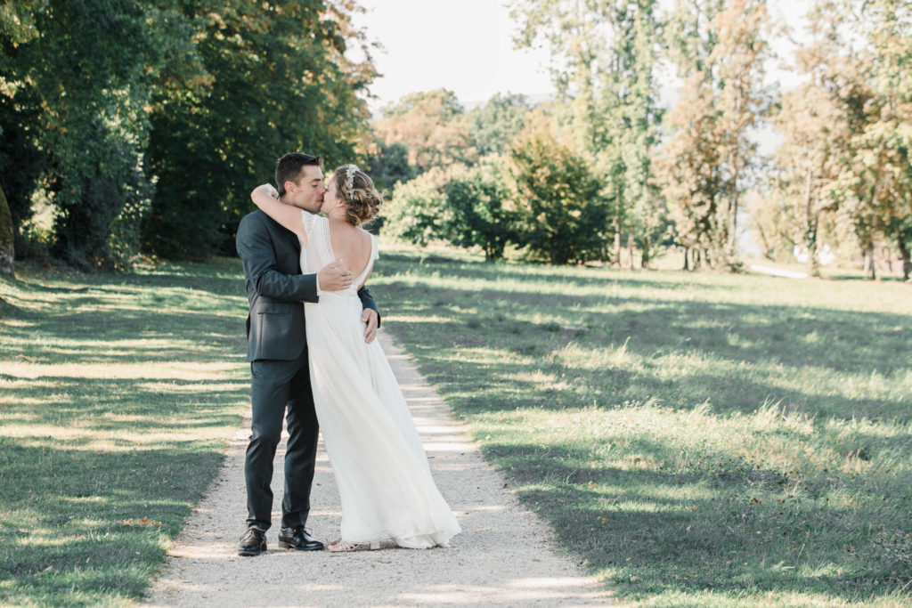 photographe mariage boheme Thonon Evian Geneve mariée robe bouquet marié amoureux lac leman