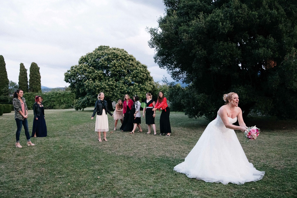 photographe mariage Thonon chateau de ripaille lancer bouquet