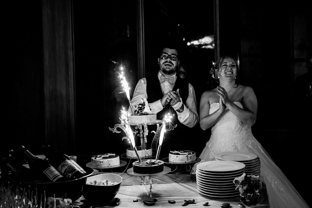 photographe mariage Thonon chateau de ripaille soirée diner repas animations piece montée noir et blanc