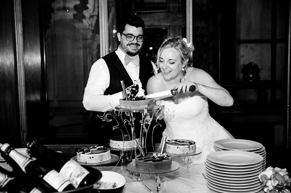 photographe mariage Thonon chateau de ripaille soirée diner repas animations piece montée noir et blanc